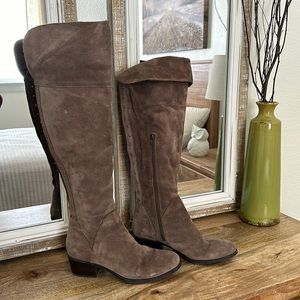 Beautiful taupe, knee-high suede boots!